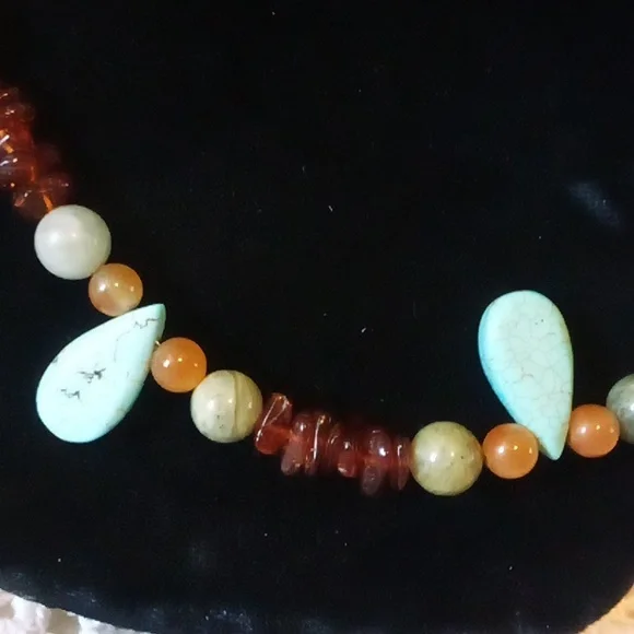 Turquoise, amber and malachite 8" necklace - southwestern Native made USA - Picture 7 of 9